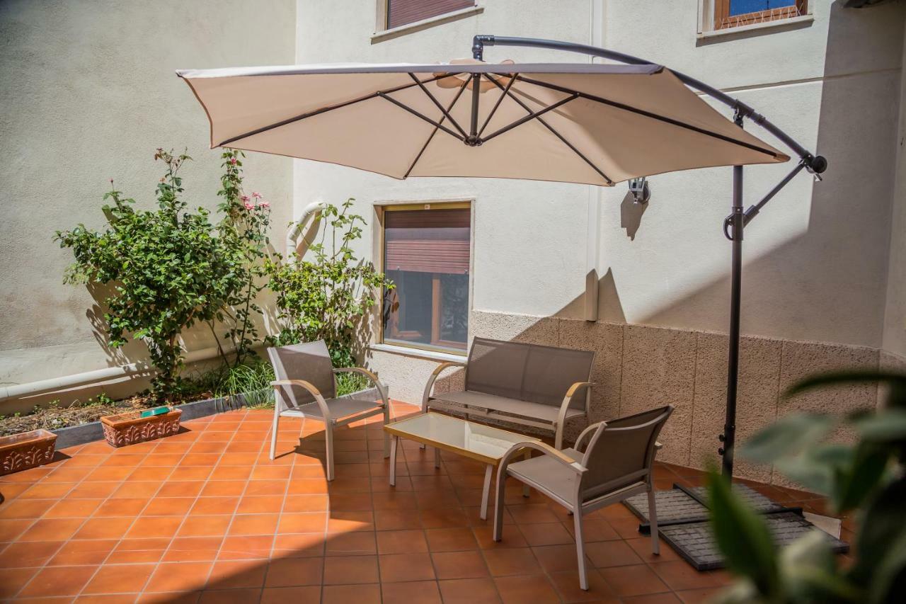 Apartment Cortile Aurora *